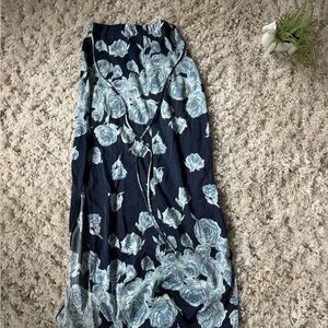 VEve Navy and Light Blue Floral vintage 2000s Y2K Maxi Skirt
